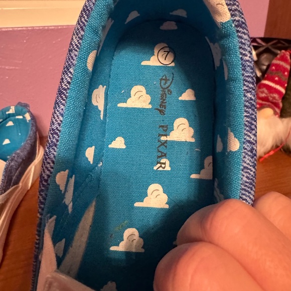 Pixar Slip-On Sneakers - Iridescent and Blue size 7 - Picture 7 of 7